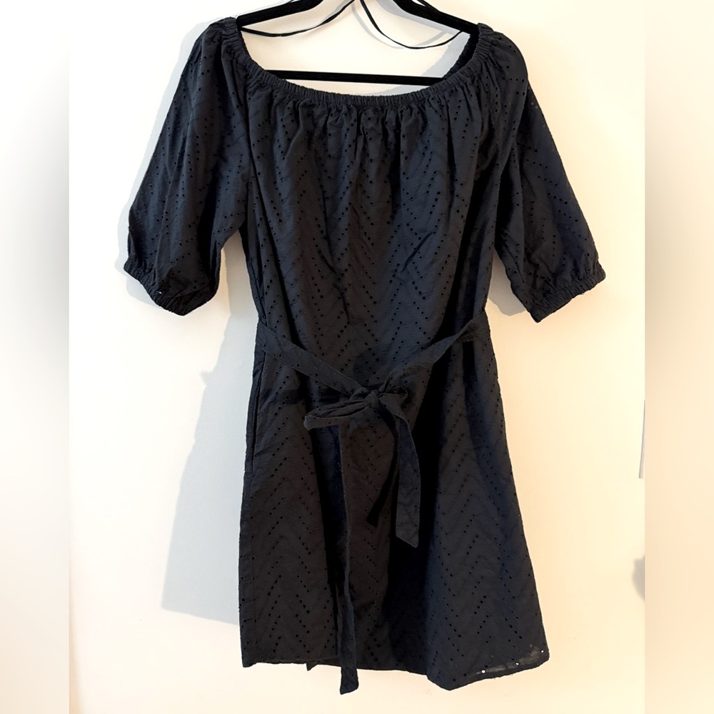 Gap shoulder open eyelet black dress size S